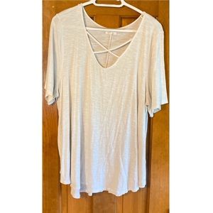 Maurice’s White Criss across Tee